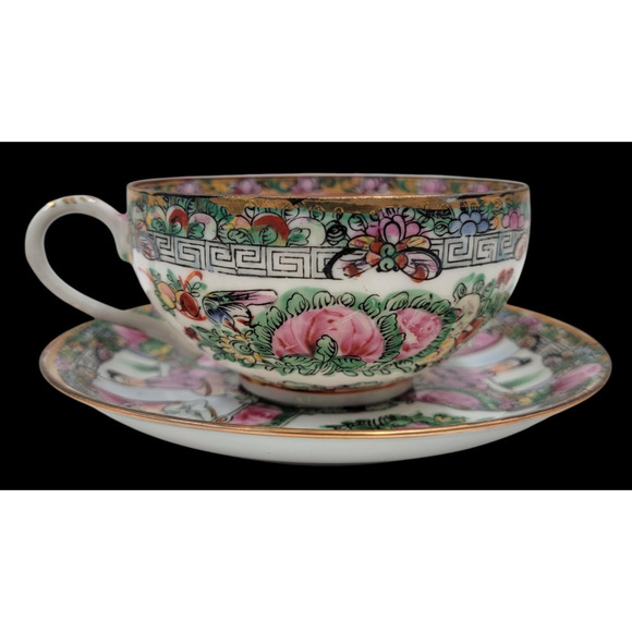Chinese Famille Rose Cup & Saucer Hand painted Gold Trim AFJ14 Japan 1950 -1970 - Picture 4 of 7